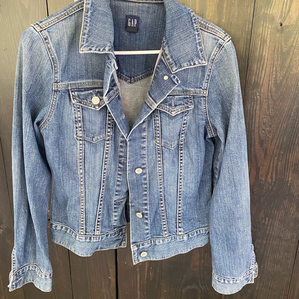 Gap Denim Jacket Size Medium
